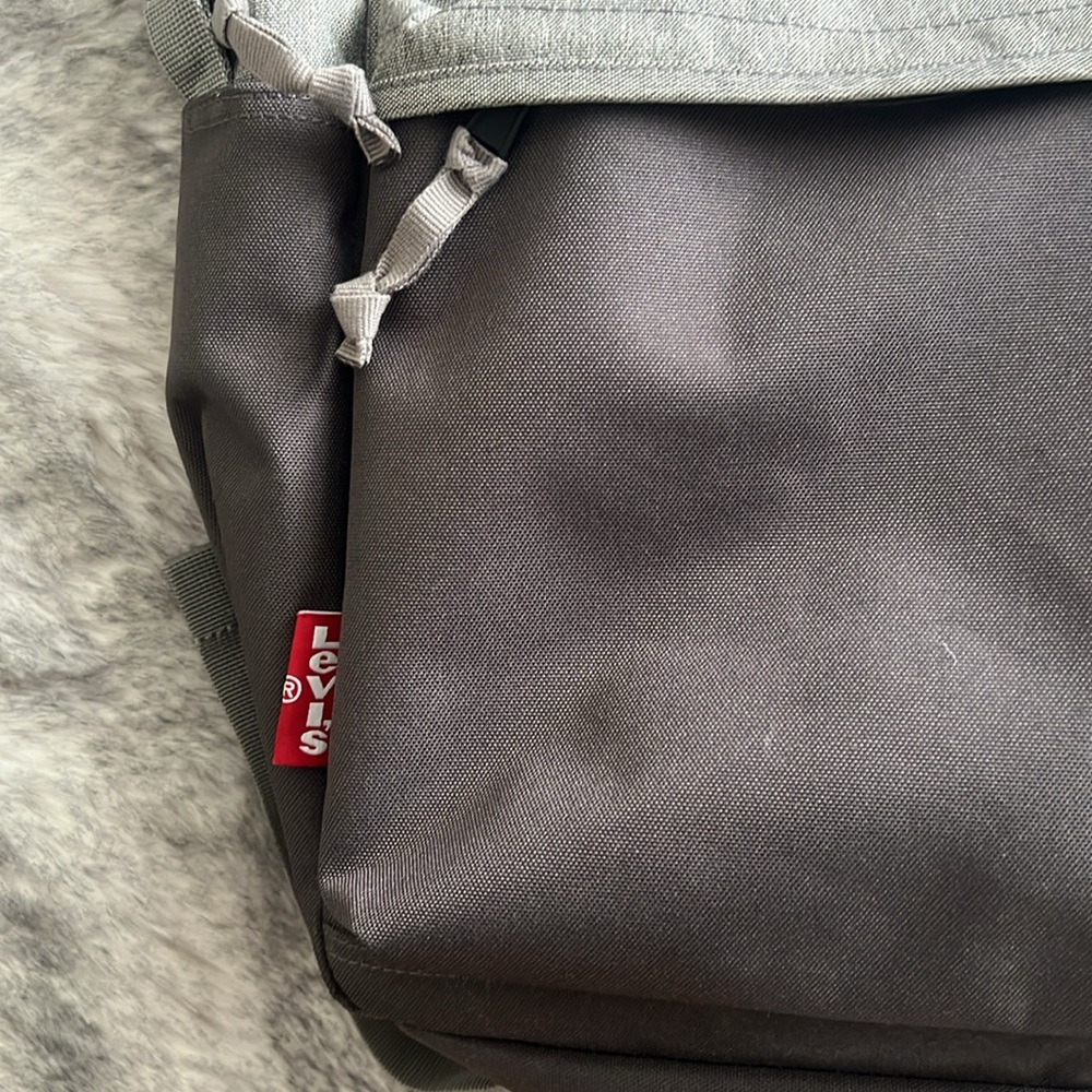 Levi's Gray Backpack Durable Everyday Essential - image 2